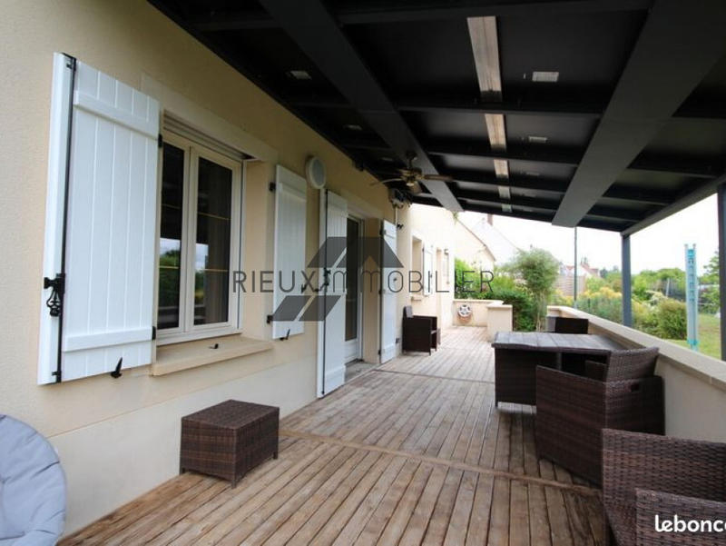 Propriété - 143 m² - 6 pièces