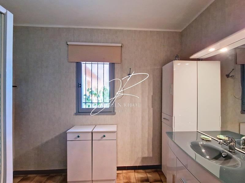 Maison - 139 m² - 5 pièces