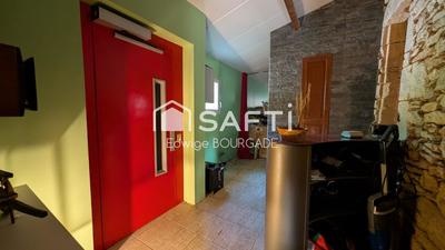 Maison - 230 m² - 4 pièces