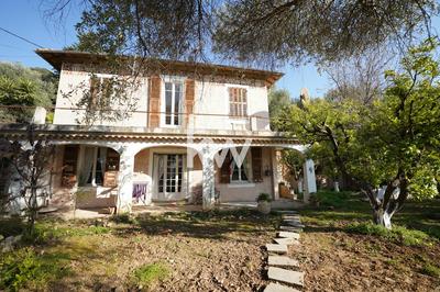 Maison - 141 m² - 4 pièces