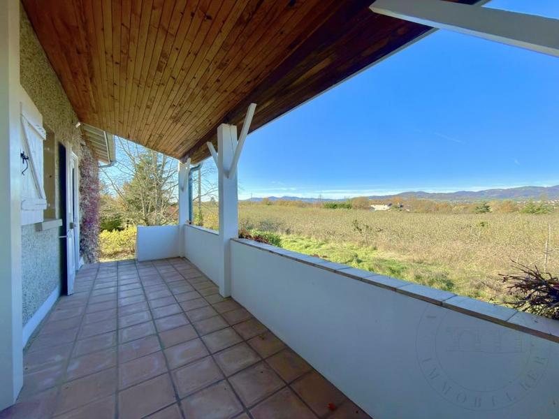 Maison - 192 m² - 9 pièces