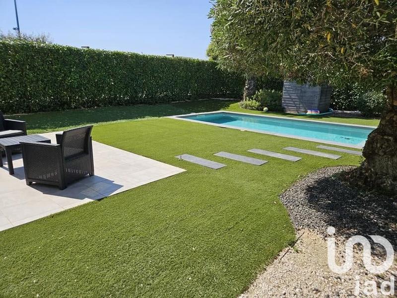 Maison - 93 m² - 4 pièces