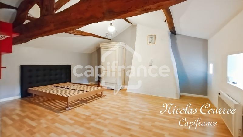 Maison - 202 m² - 5 pièces