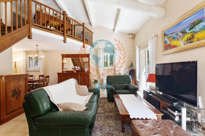 Maison - 165 m² - 6 pièces