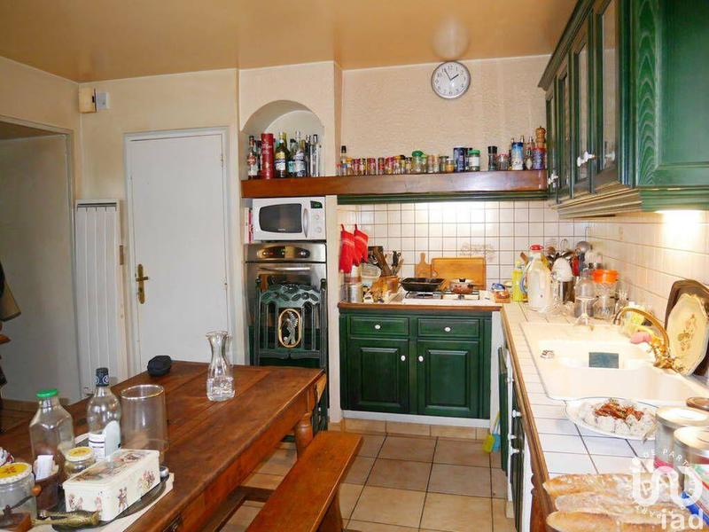 Maison - 220 m² - 6 pièces