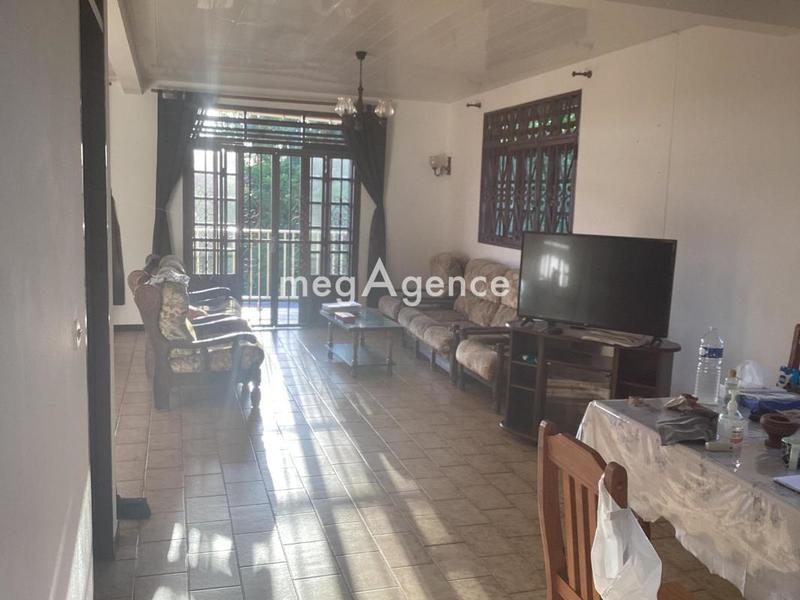 Maison traditionnelle - 172 m² - 6 pièces