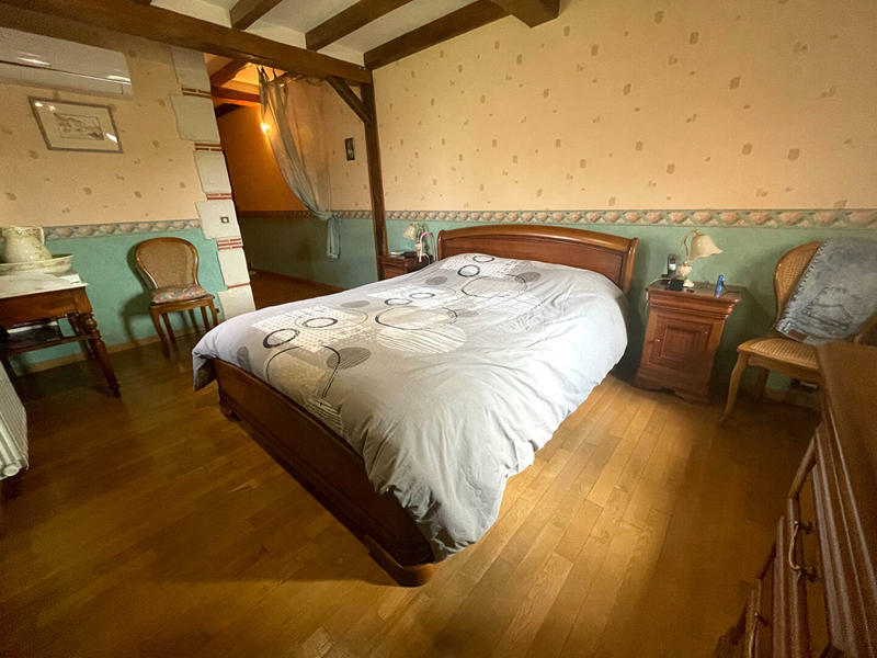 Maison - 321 m² - 9 pièces