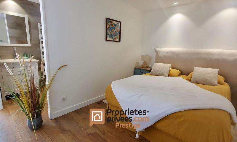 Villa - 260 m² - 7 pièces