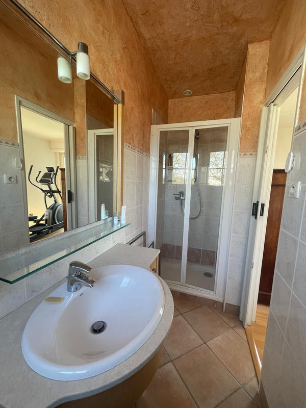 Maison - 246 m² - 10 pièces