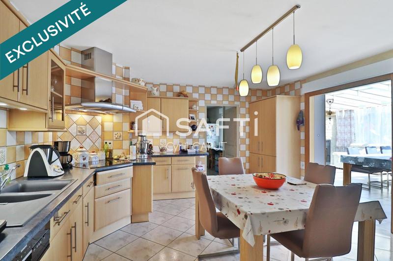 Maison - 192 m² - 7 pièces