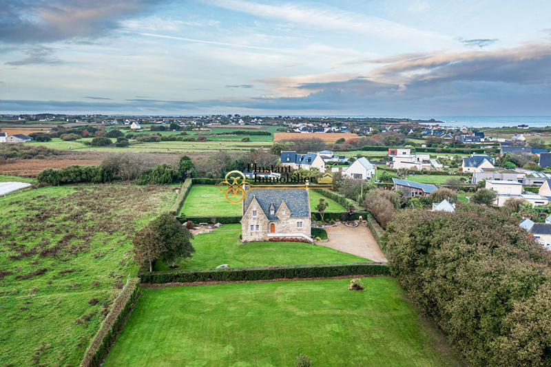 Demeure - 185 m² - 7 pièces