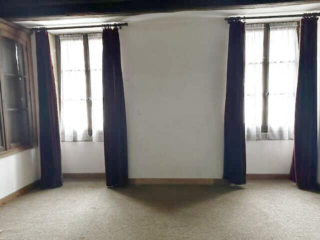 Maison de village - 270 m² - 8 pièces