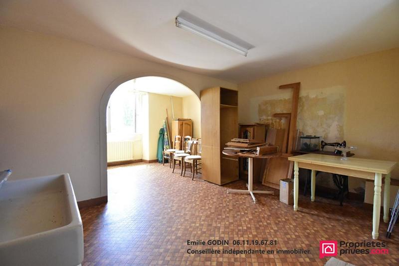 Maison - 200 m² - 8 pièces