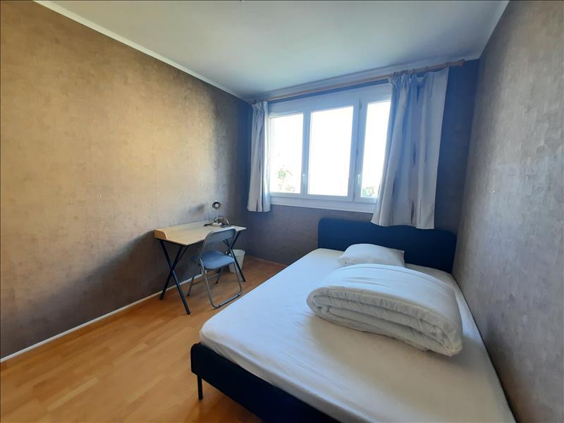 Appartement - 92 m² - 5 pièces