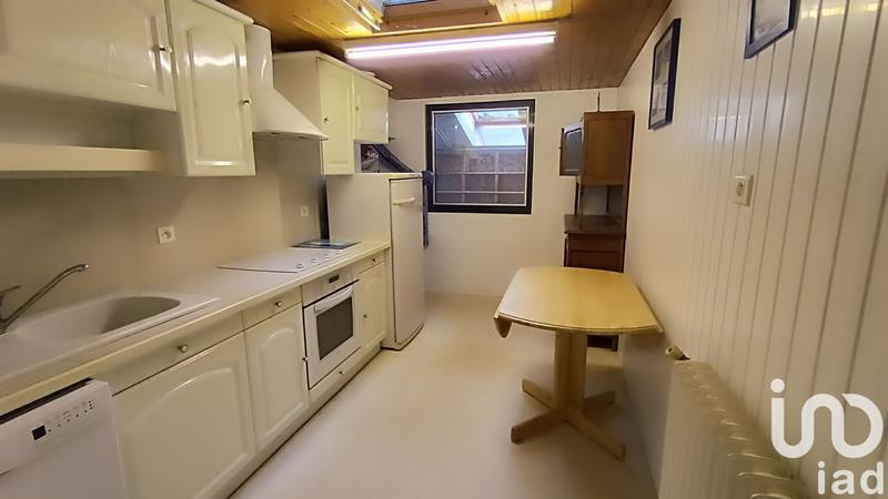 Maison - 243 m² - 8 pièces