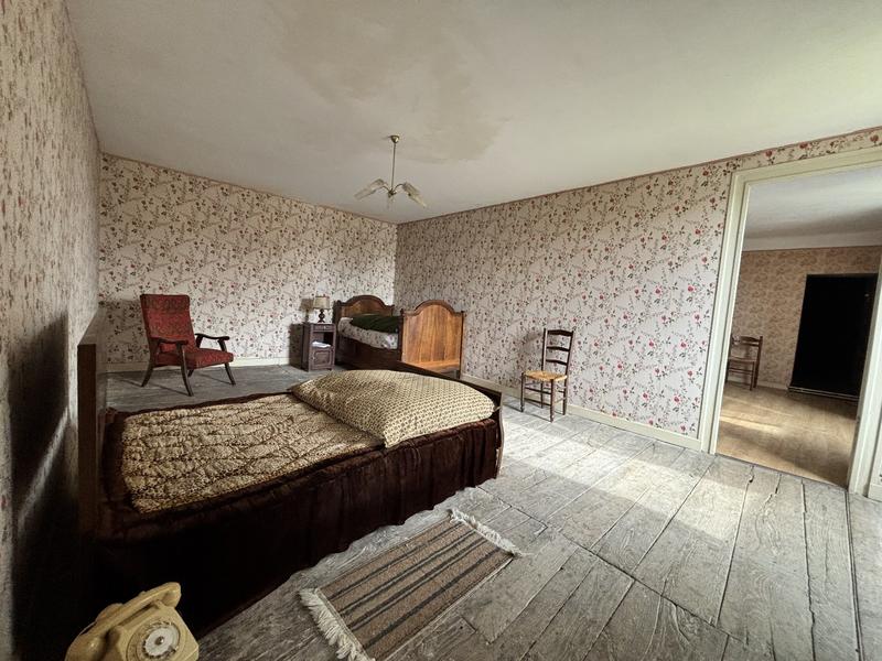 Maison - 186 m² - 8 pièces