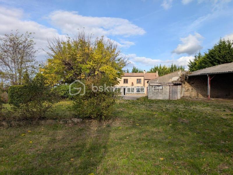 Demeure - 160 m² - 9 pièces