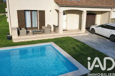 Maison - 110 m² - 4 pièces