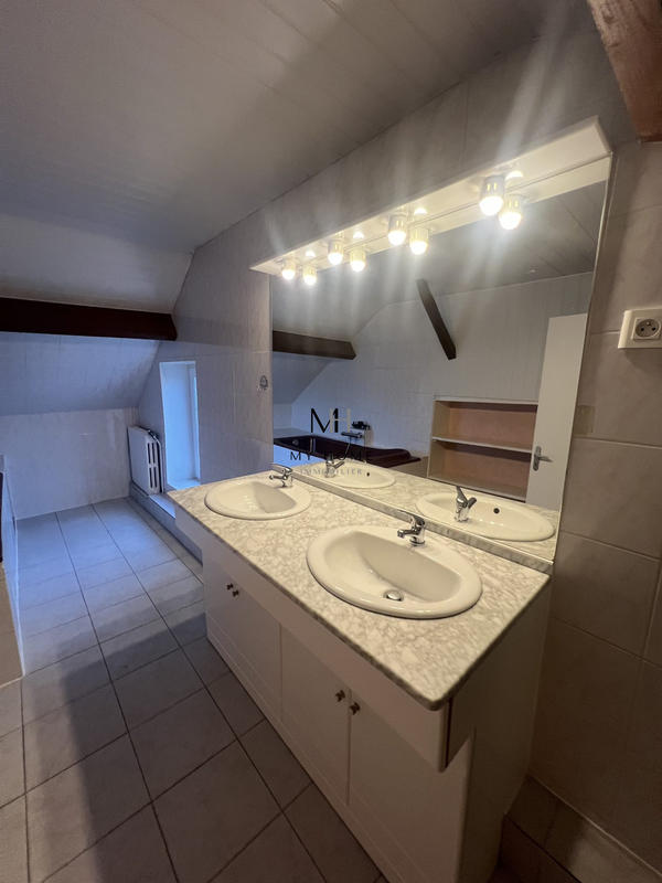 Maison ancienne - 108 m² - 4 pièces