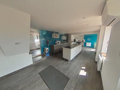 Maison - 101 m² - 5 pièces