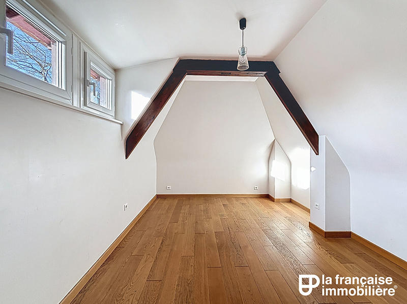 Maison - 127 m² - 6 pièces