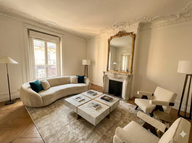 Appartement - 139 m² - 5 pièces