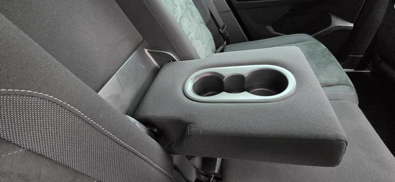 Volkswagen Tiguan 2.0 Tdi 150 Dsg7 Carat attelage toit pano camera pack luxe