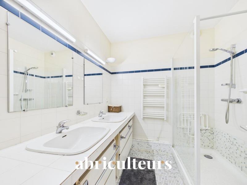 Maison ancienne - 240 m² - 8 pièces