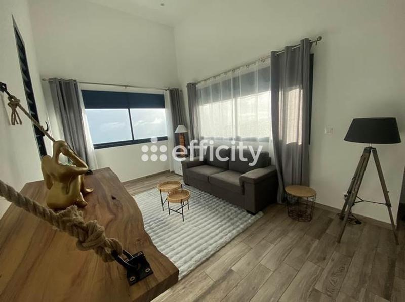 Maison - 301 m² - 12 pièces