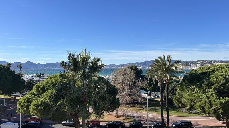 Appartement - 96 m² - 3 pièces