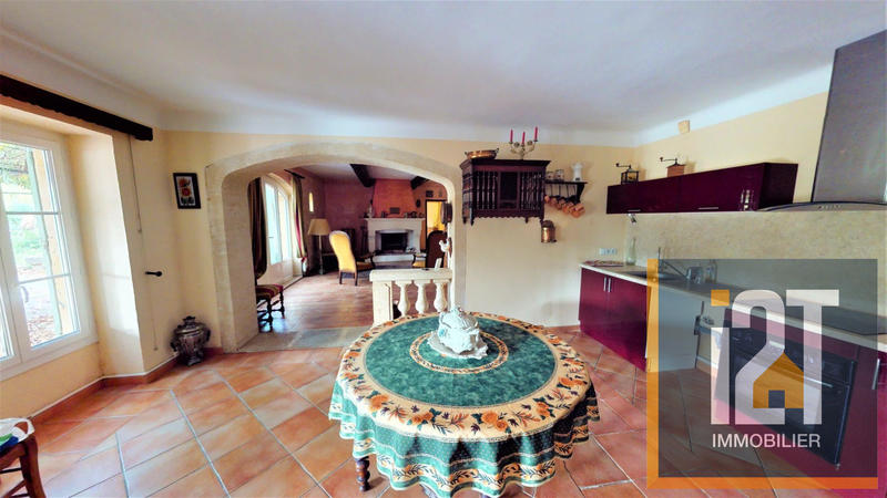 Mas - 220 m² - 7 pièces