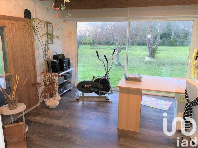 Maison - 213 m² - 6 pièces