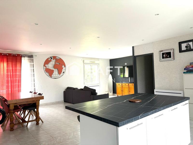 Maison - 104 m² - 6 pièces