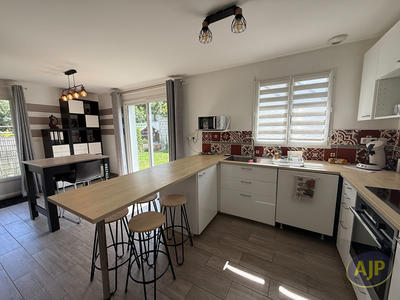 Maison - 82 m² - 4 pièces