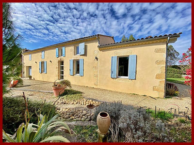 Maison ancienne - 220 m² - 7 pièces