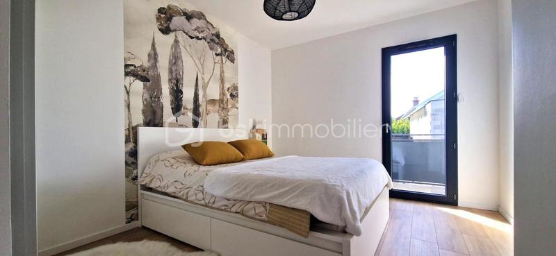 Maison - 93 m² - 4 pièces