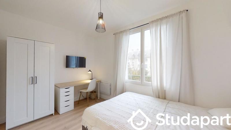 Chambre - 11 m² - 1 pièce