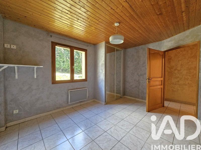 Appartement - 82 m² - 4 pièces