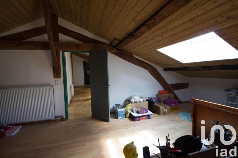 Maison - 249 m² - 7 pièces