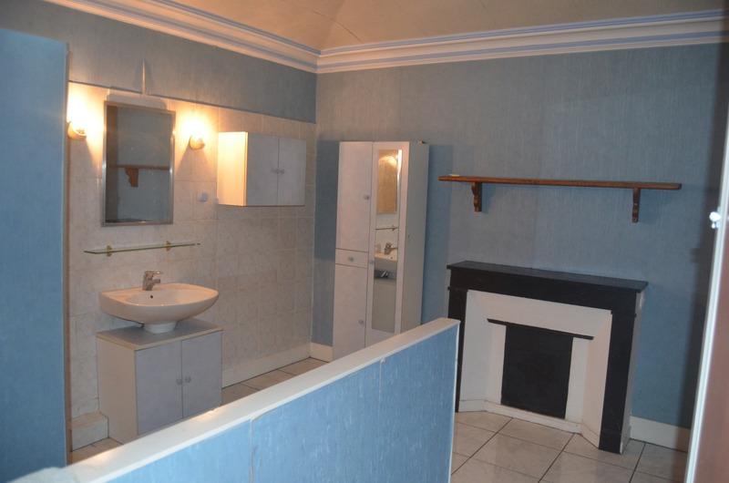 Maison - 295 m² - 10 pièces