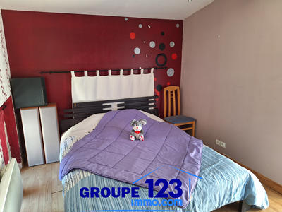 Maison - 200 m² - 8 pièces