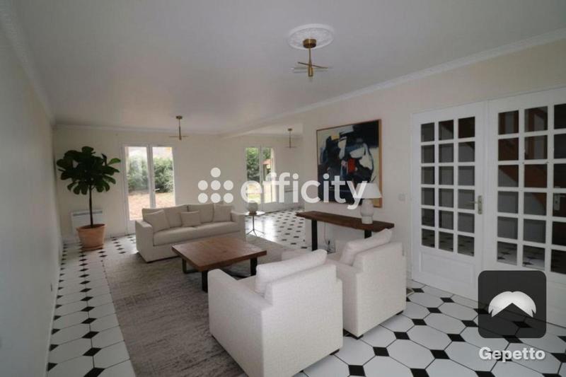 Maison - 150 m² - 7 pièces