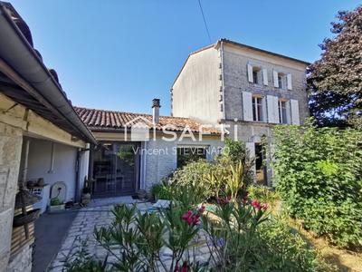 Maison - 138 m² - 6 pièces