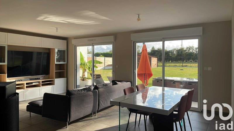 Maison - 93 m² - 4 pièces