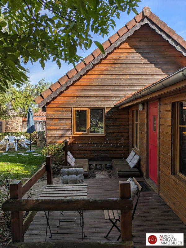 Maison - 100 m² - 10 pièces