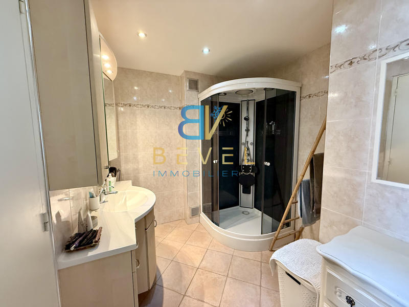 Appartement - 88 m² - 4 pièces