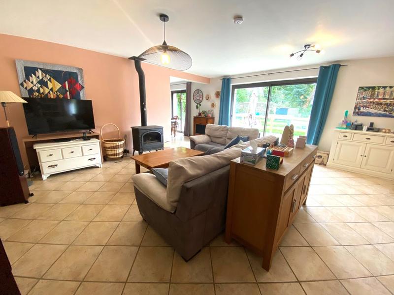 Maison - 180 m² - 8 pièces