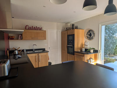 Villa - 201 m² - 6 pièces