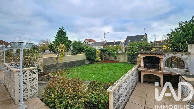 Maison - 135 m² - 6 pièces