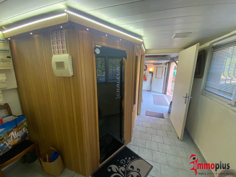 Maison - 165 m² - 7 pièces